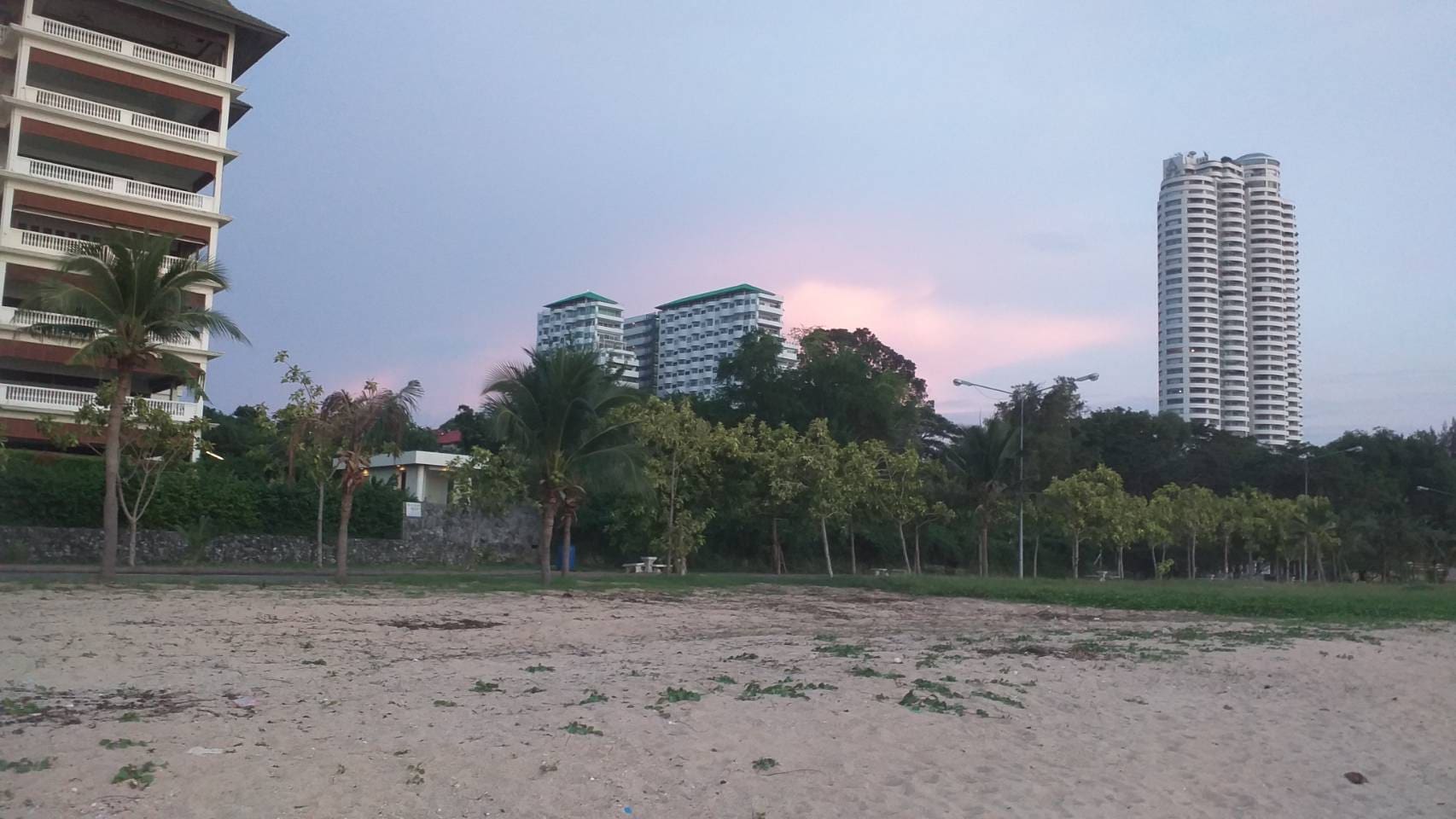 14 Rai land near Najomtien