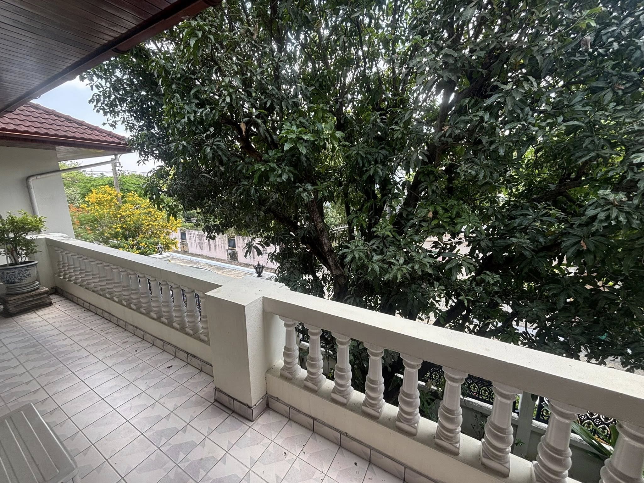 Baan Phakamas