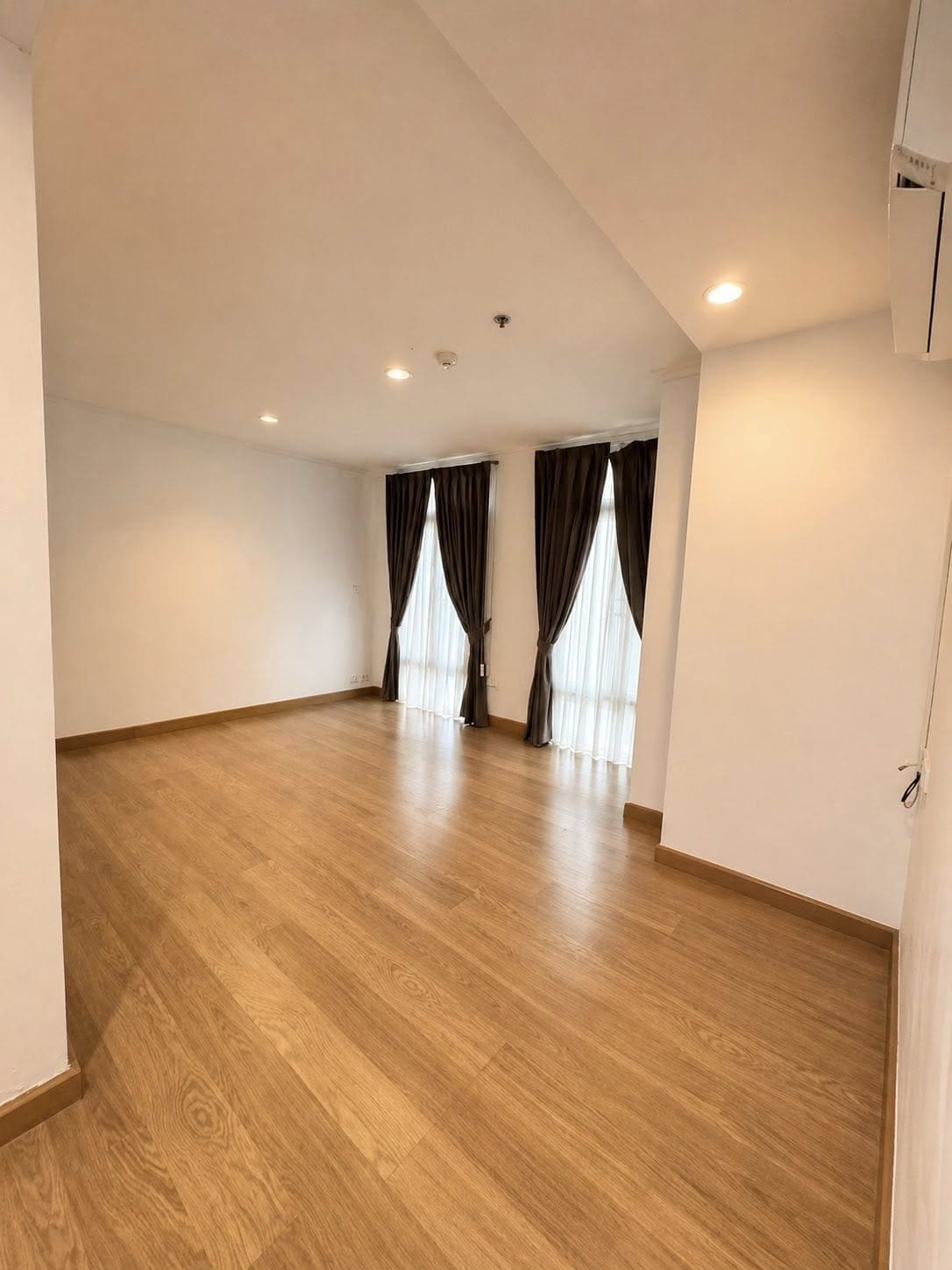 Wattana Suite