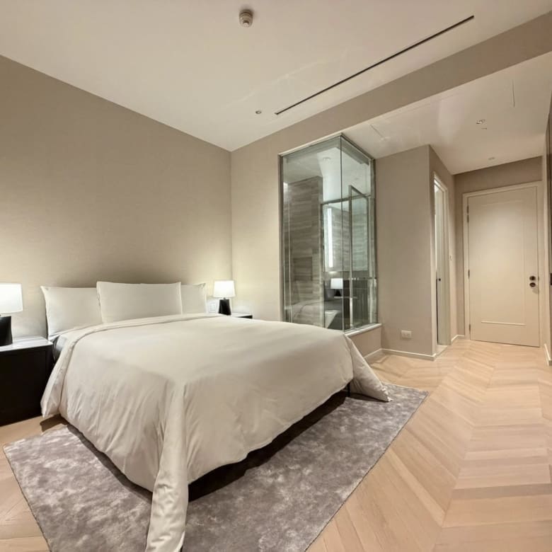 Four Seasons Private Residences