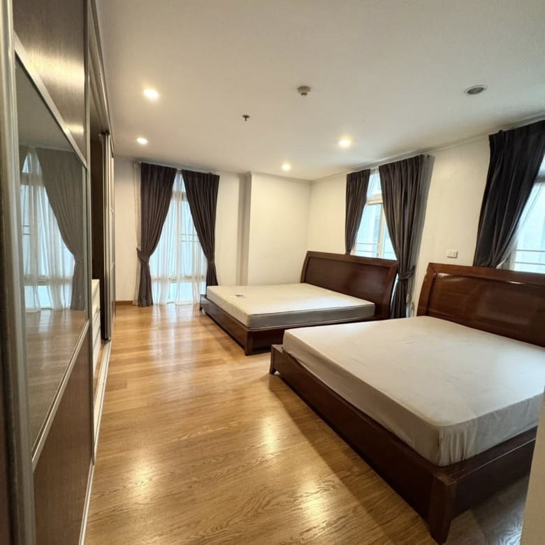 Wattana Suite