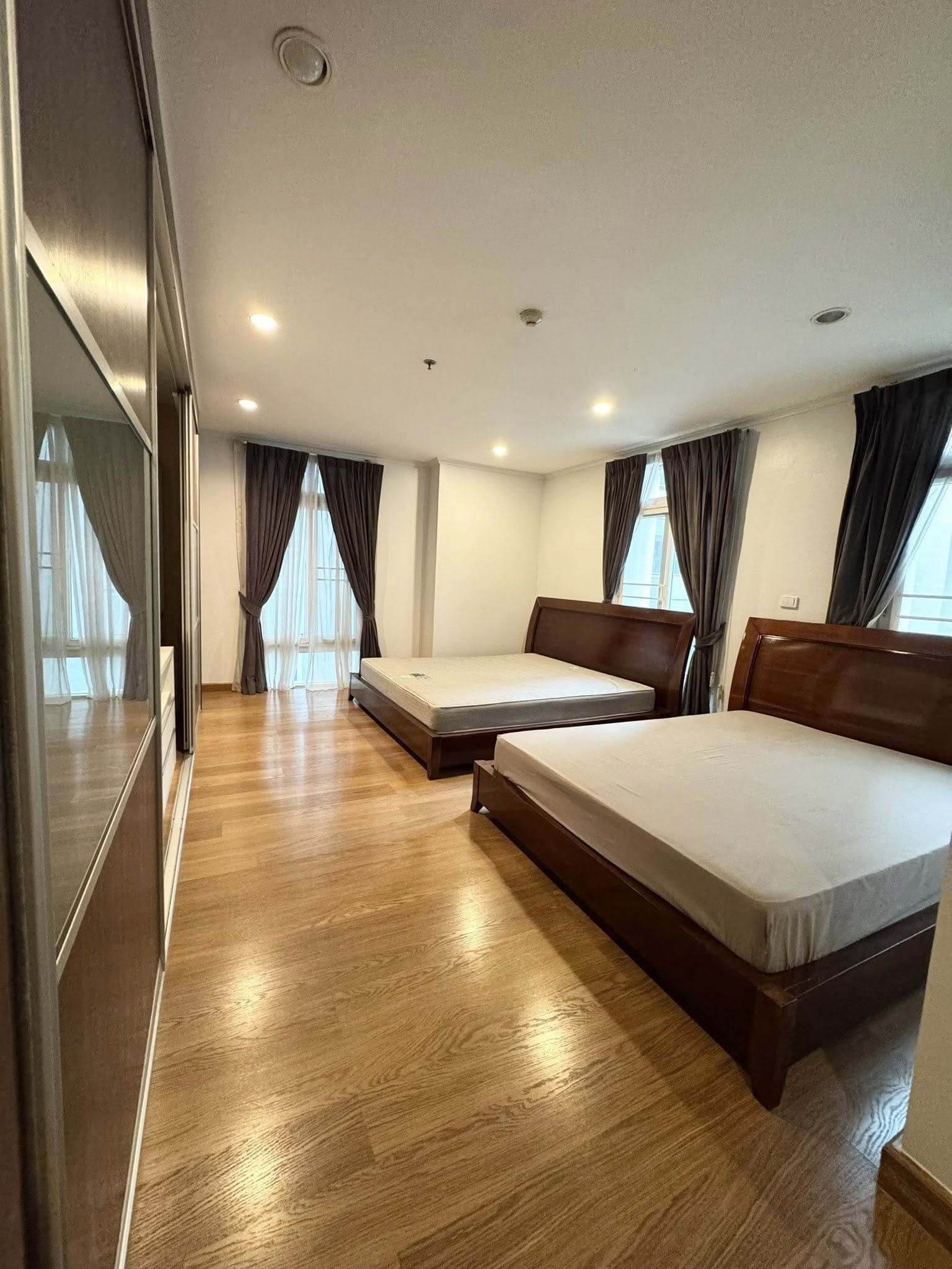 Wattana Suite