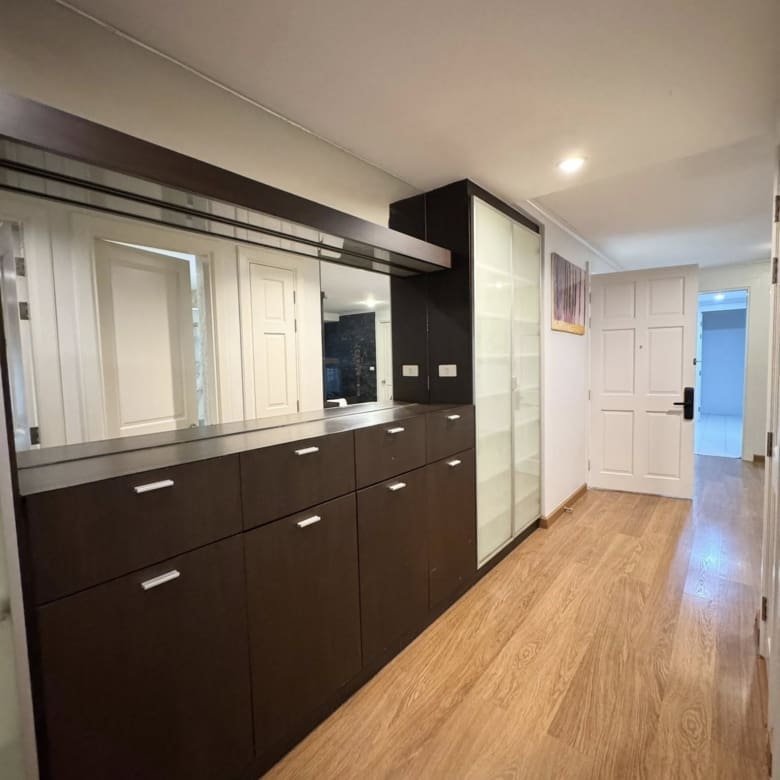 Wattana Suite