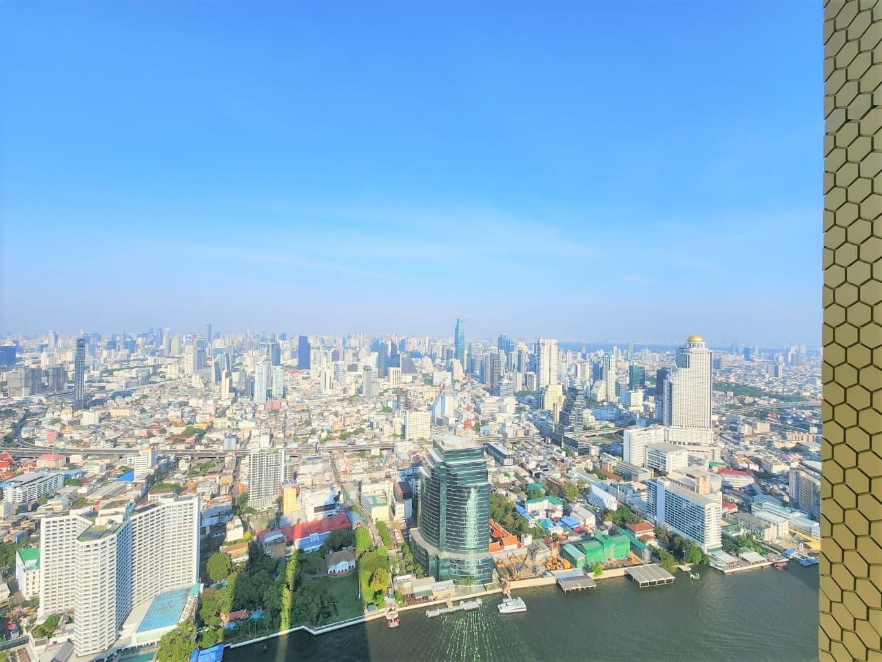 Magnolias Waterfront Residences
