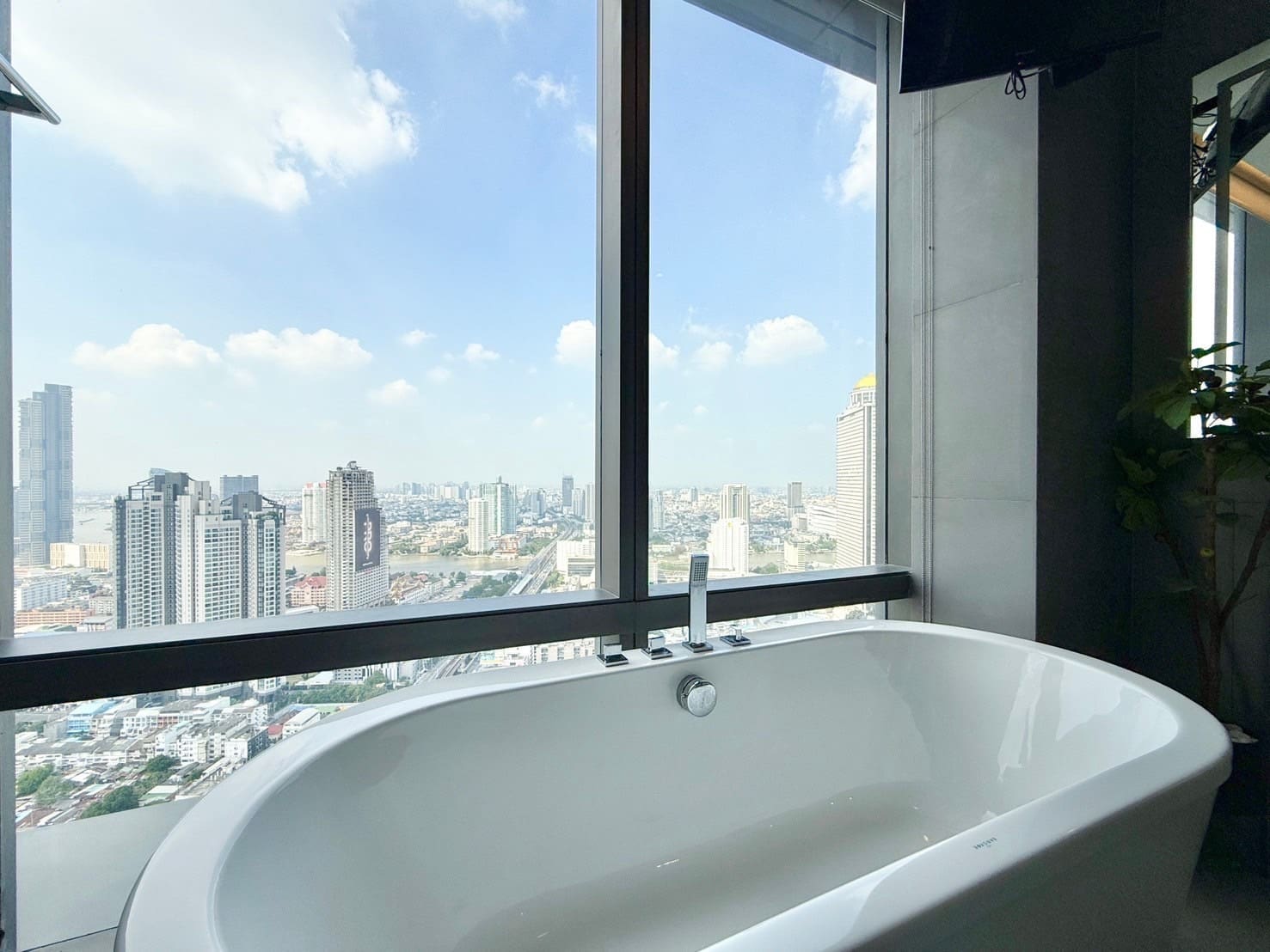 The Bangkok Sathorn