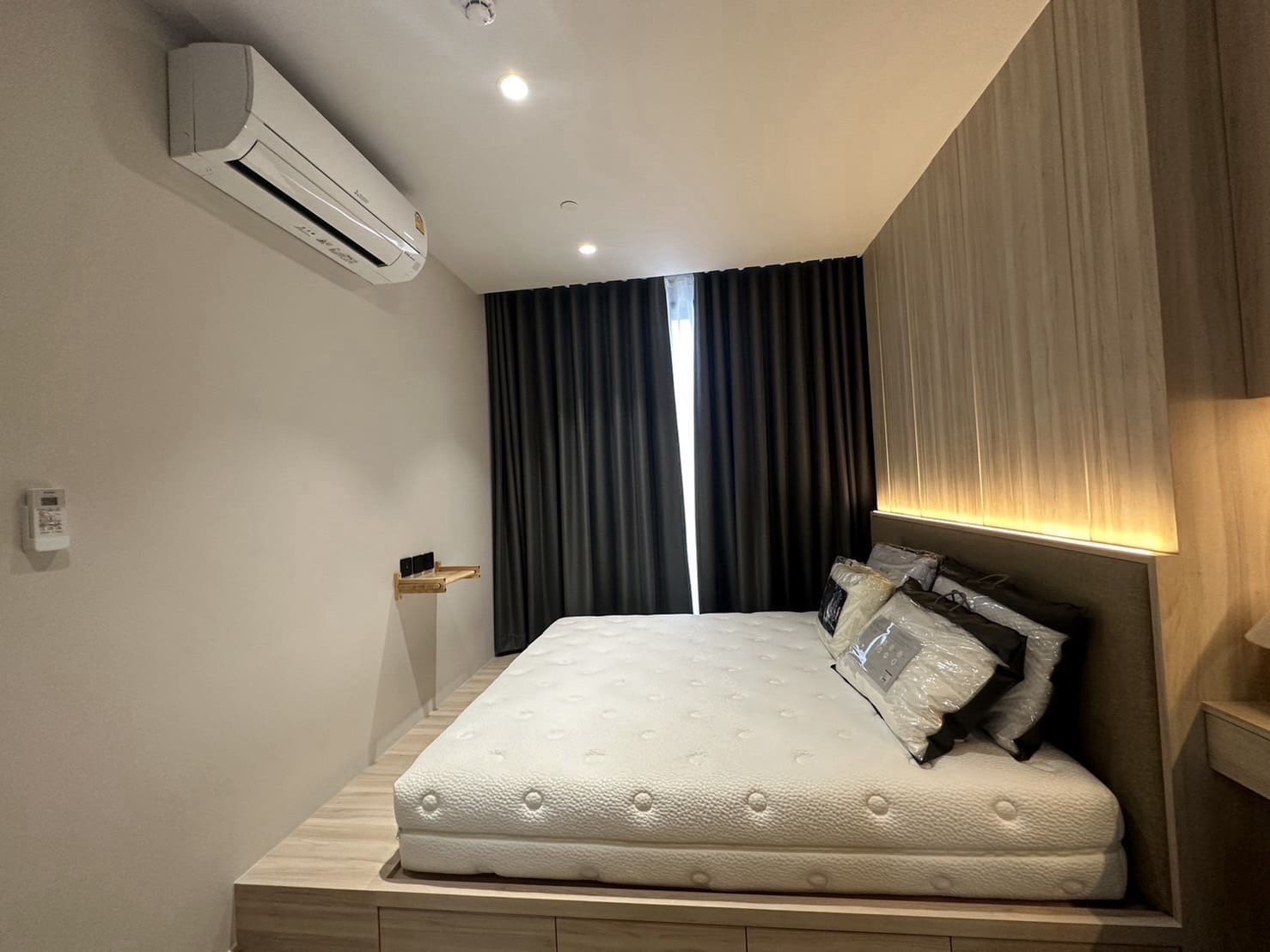 The Crest Park Residences