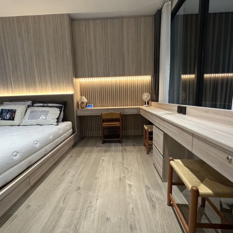 The Crest Park Residences
